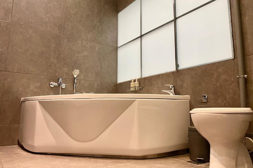 3-Bedroom Central, Spacious And Bright Apartment. Iraklio Exteriér fotografie