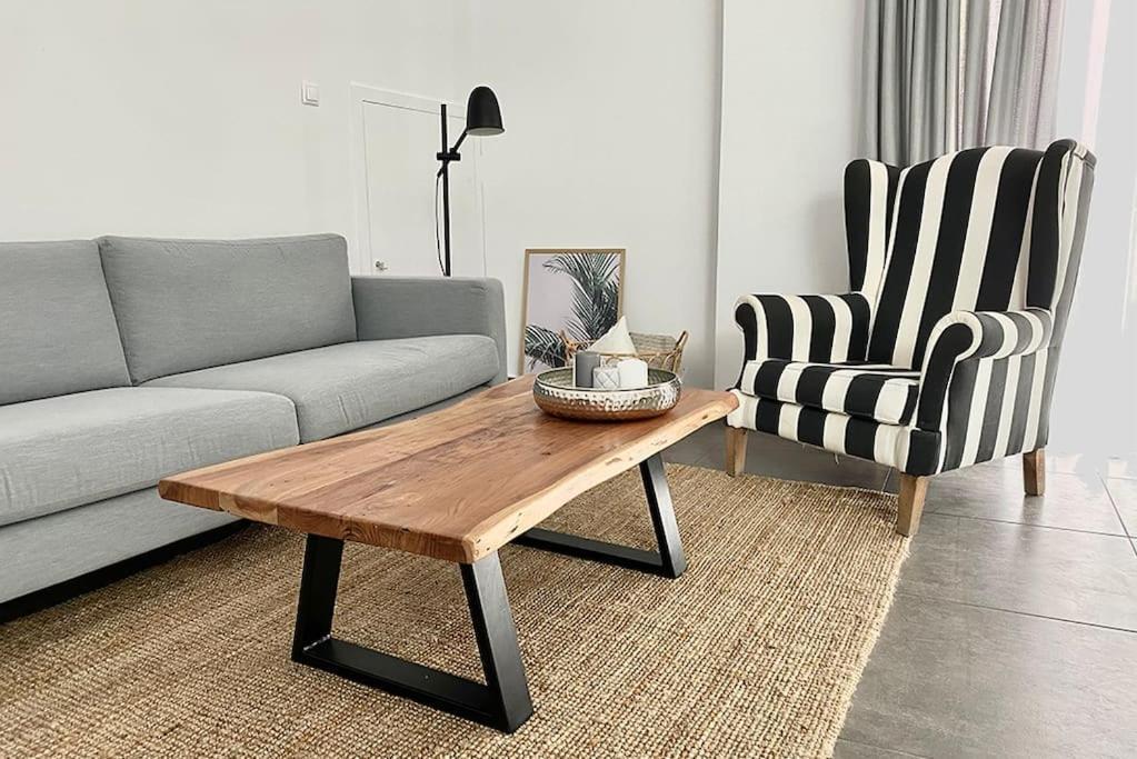 3-Bedroom Central, Spacious And Bright Apartment. Iraklio Exteriér fotografie