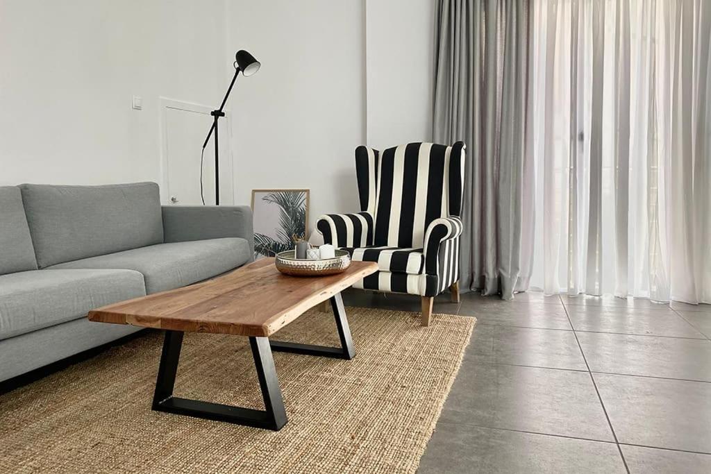 3-Bedroom Central, Spacious And Bright Apartment. Iraklio Exteriér fotografie